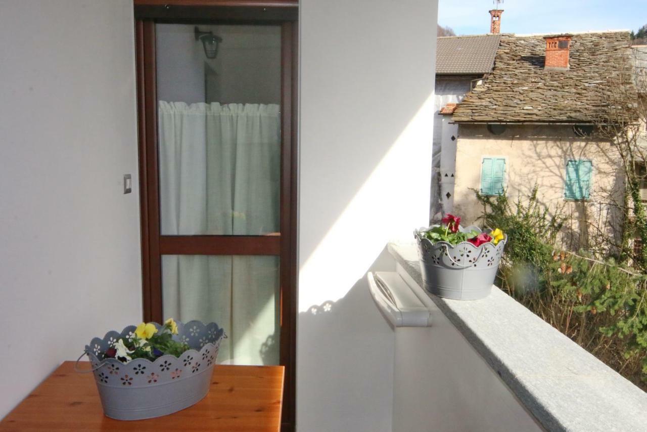 Albergo Ristorante Centro Vico Canavese Exterior photo